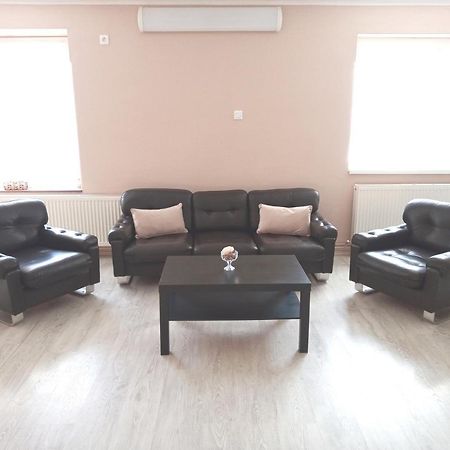 Stardust Apartman Pécs Eksteriør billede