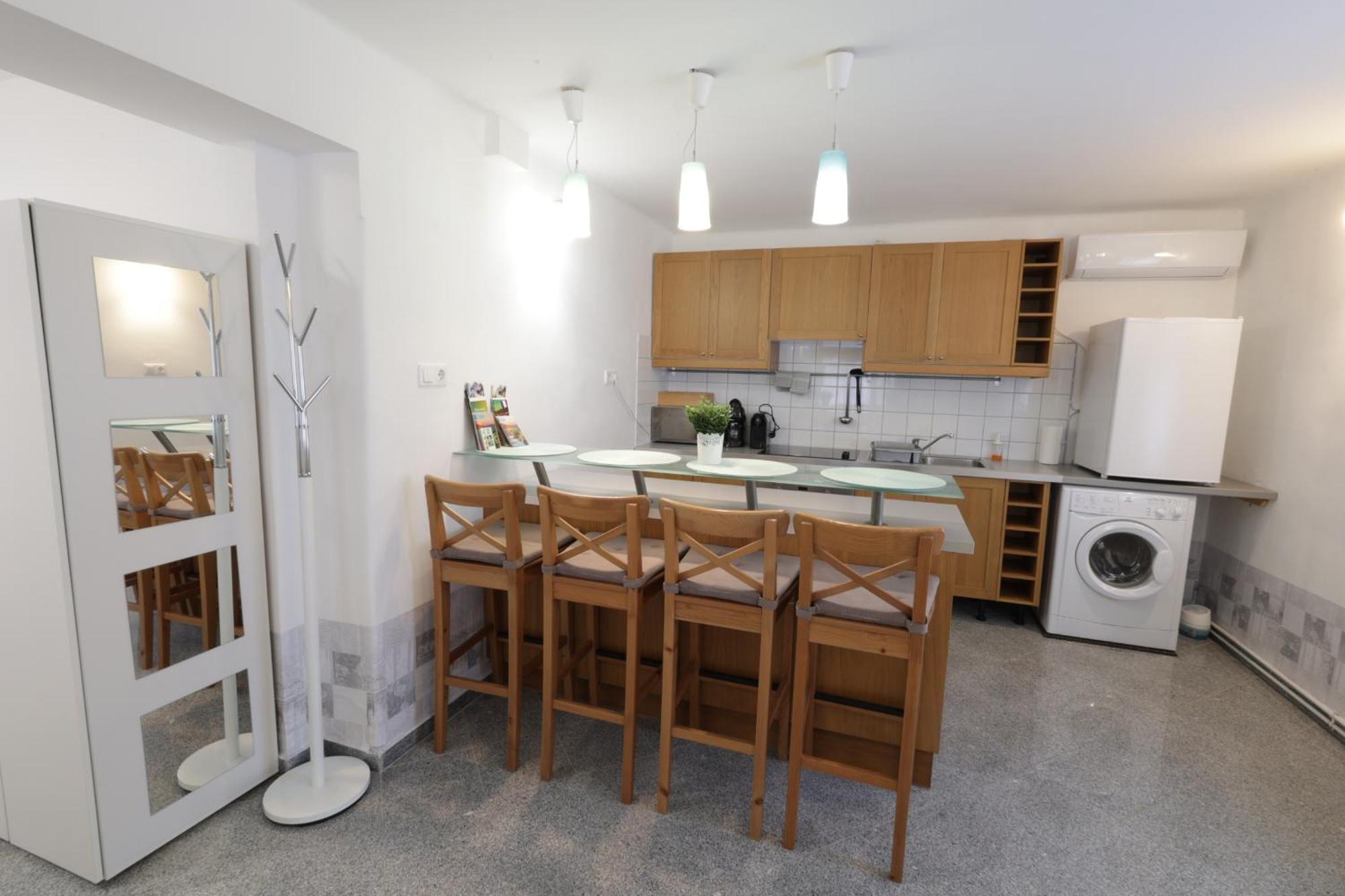 Stardust Apartman Pécs Eksteriør billede