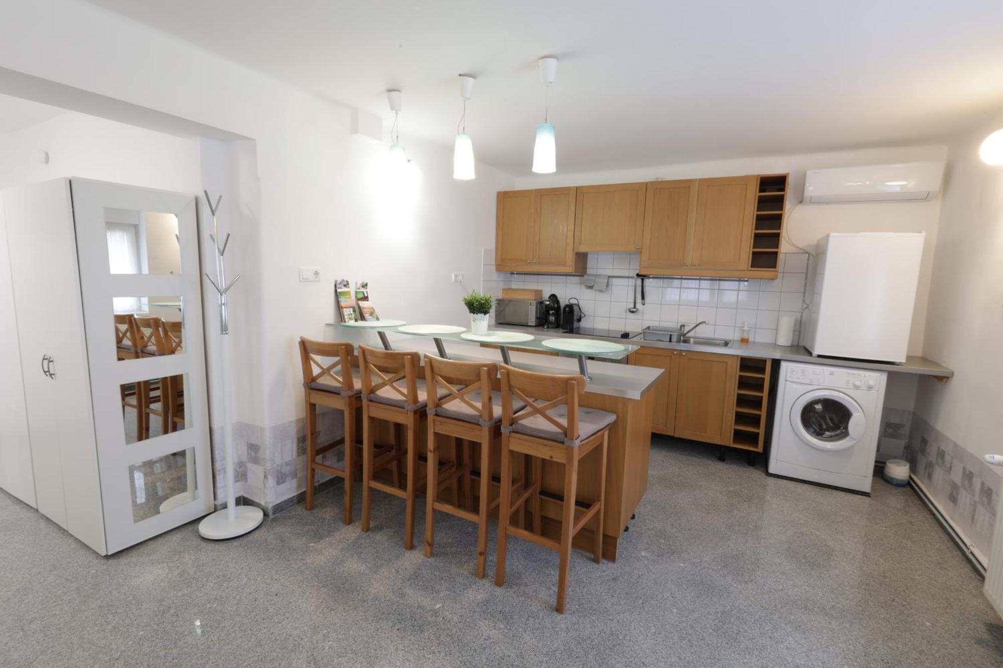 Stardust Apartman Pécs Eksteriør billede